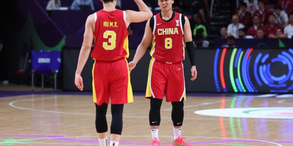 中国男篮公布集训名单 周琦&amp;amp;赵睿&amp;amp;张镇麟&amp;amp;胡明轩&amp;amp;徐杰等落选